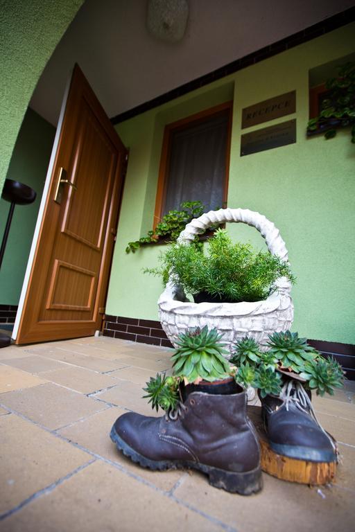 Penzion U Králíků Kurdějov Exterior foto